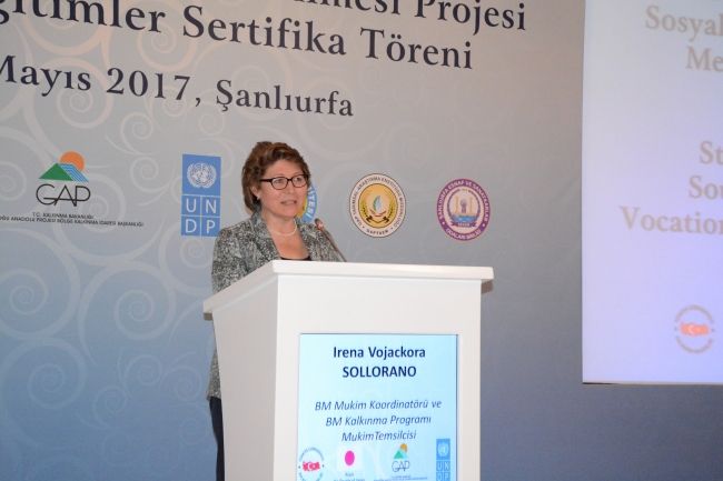 Mesleki Eğitimlerini Tamamlayan Türk ve Suriyeli Kursiyerlere Sertifikaları Verildi