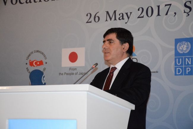 Mesleki Eğitimlerini Tamamlayan Türk ve Suriyeli Kursiyerlere Sertifikaları Verildi