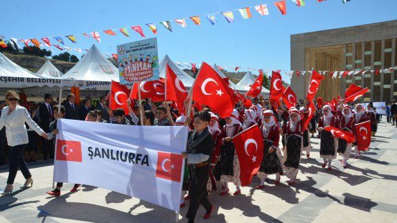 23 Nisan Ulusal Eğemenlik Ve Çocuk Bayramı Şanlıurfa’da Dünya Çocukları İle Birlikte Kutlandı