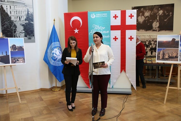 Dünden Bugüne Fotoğraflarla GAP Sergisi Tiflis’te Sanatseverlerle Buluştu