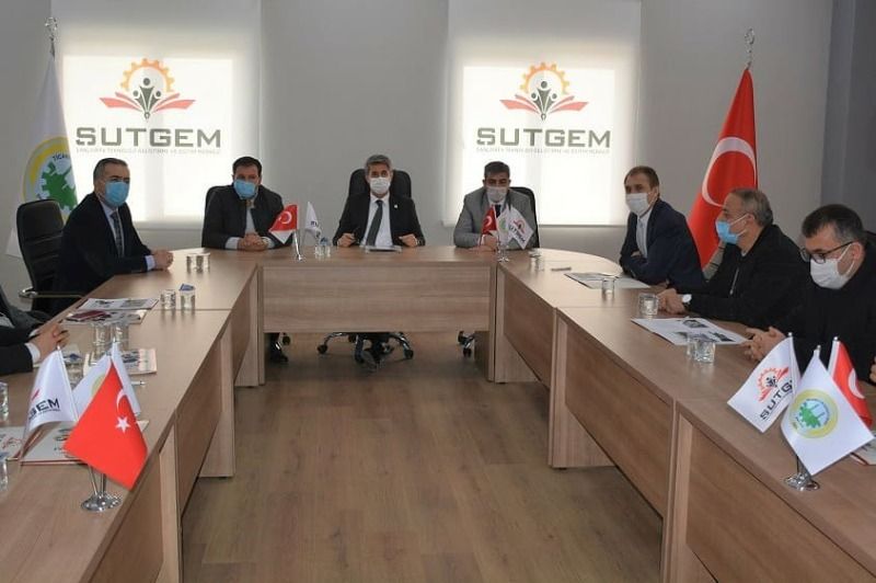 Başkan Vekili Mehmet AÇIKGÖZ ve beraberindeki heyet, Şanlıurfa Organize Sanayi Bölgesini ziyaret etti