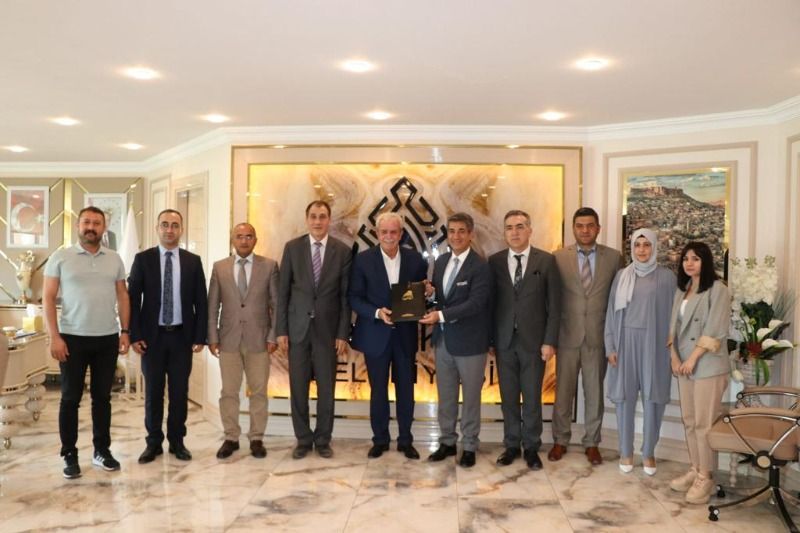 Mardin Artuklu Belediyesi ile “Mardin Halkı Kültürünü Yaşıyor” Projesinin İş Birliği Protokolü İmzalandı