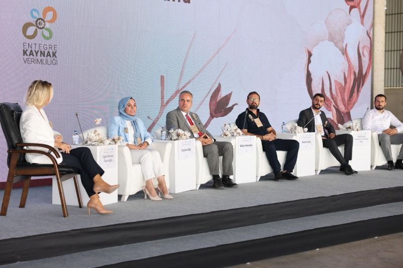 Pamuk Üreticileri ve Sektör Temsilcileri 2. İyi Pamuk Panel ve Tarla Gününde Bir Araya Geldi