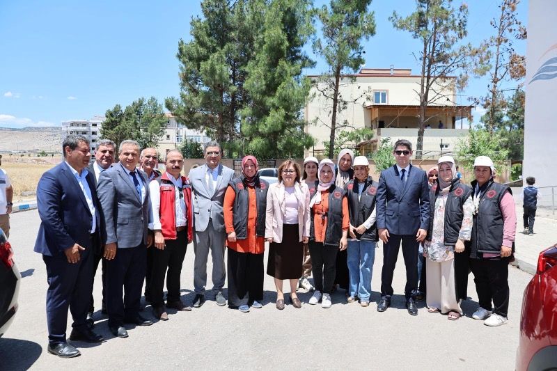 GAP İdaresinden Yavuzeli'nde Seracılık Faaliyetlerine Destek