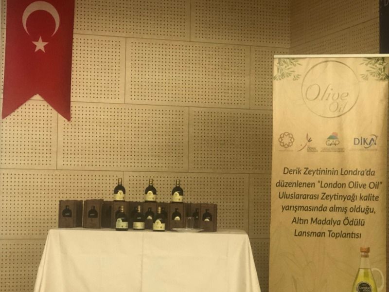 Derik Zeytinyağı, Londra’da düzenlenen ‘’ London Olive Oil ’’ Uluslararası Zeytinyağı Kalite Yarışmasında Altın Madalya Aldı
