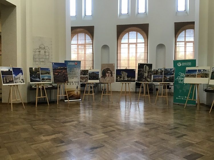 Dünden Bugüne Fotoğraflarla GAP Sergisi Tiflis’te Sanatseverlerle Buluştu
